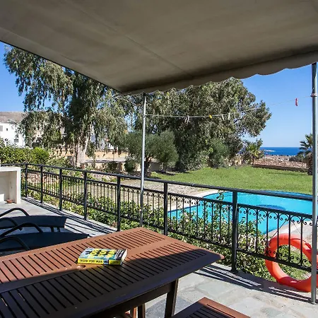 Villa Pebble
